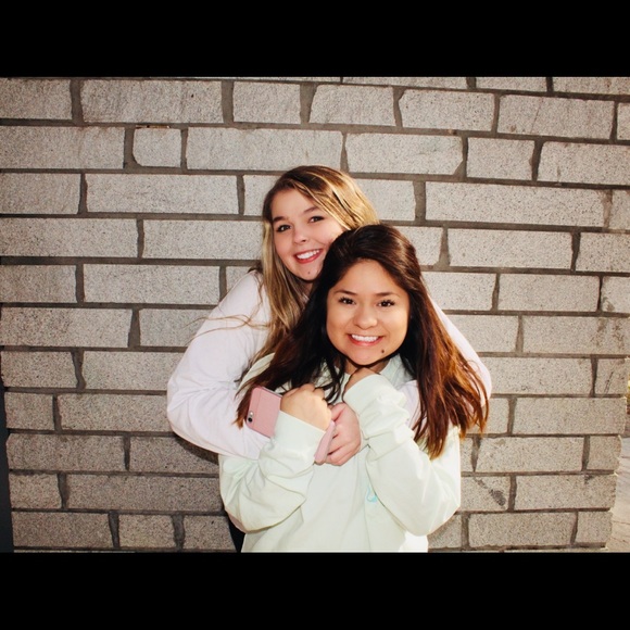 Meet your Posher, Brenda - Picture 1 of 1